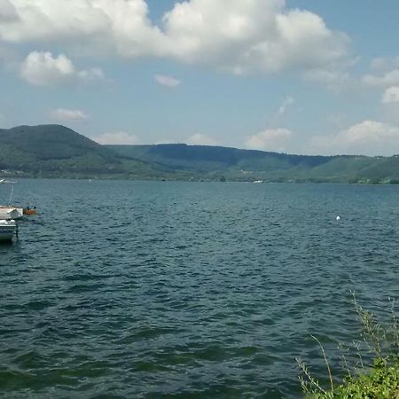 Residenzadelia Bed & Breakfast Ronciglione  Bagian luar foto