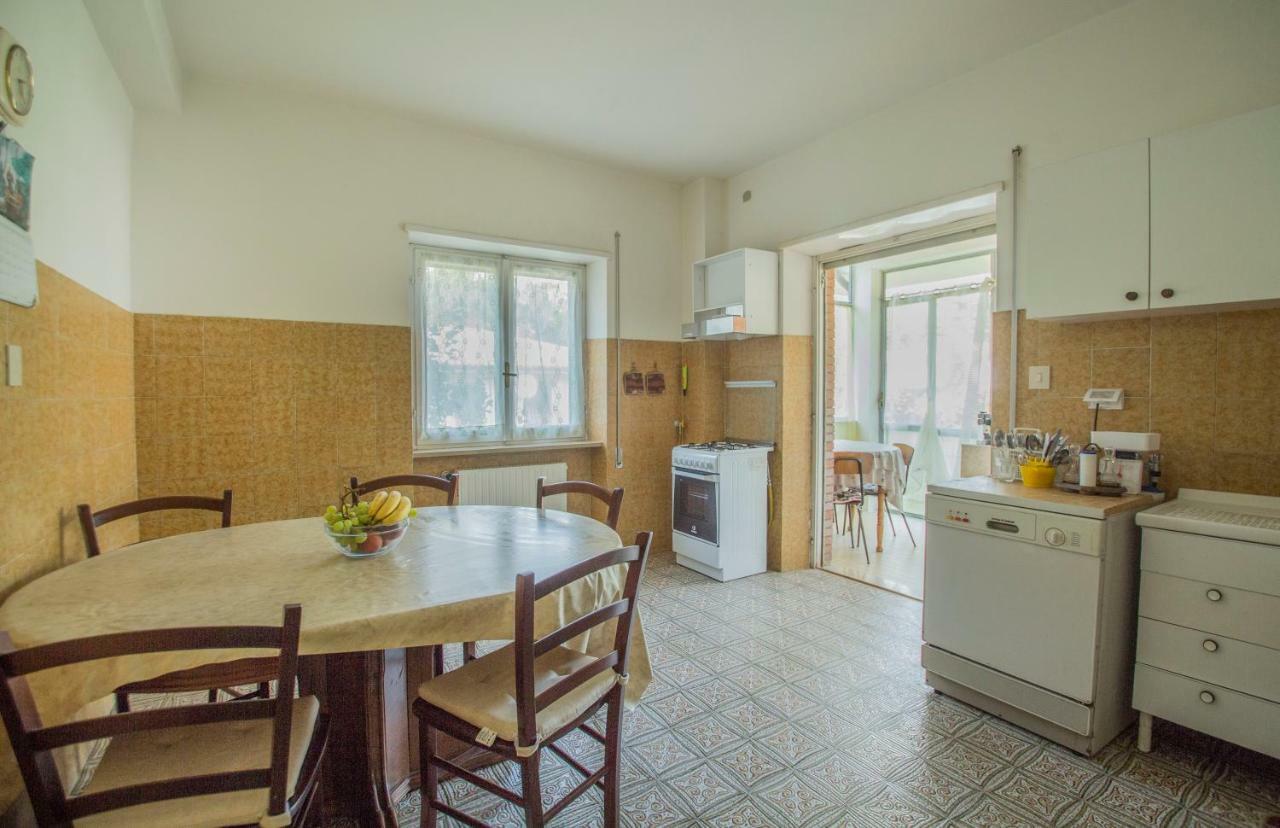 Residenzadelia Bed & Breakfast Ronciglione  Bagian luar foto
